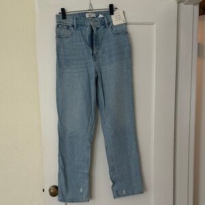 Abercrombie 90s Straight Ultra High Rise Jeans